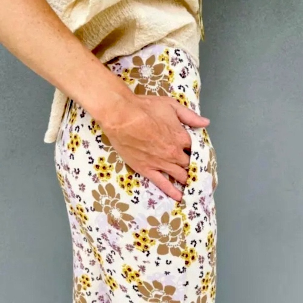 FREE PEOPLE Can’t Take My Eyes Off Of You Floral Flare Pants Size S Boho 70s - Picture 5 of 8